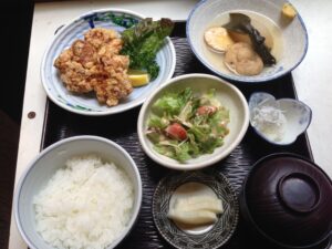 唐揚げ定食（おでん付）